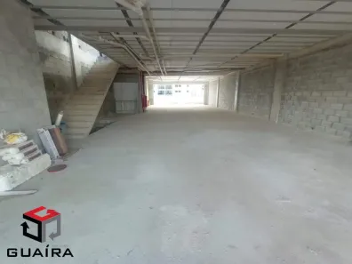 Prédio Comercial para alugar, 1000m² no Jardim Bela Vista, Santo André