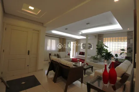 Casa com 4 Quartos à venda, 568m² no Jardim do Sol, Campo Bom