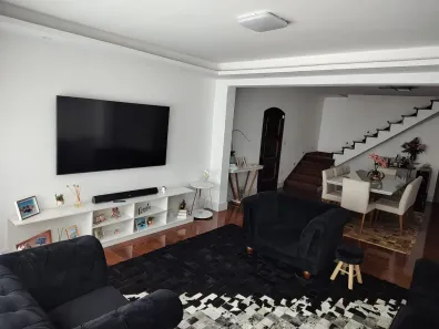 Sobrado com 3 Quartos à venda, 237m² no Jardim Leonor Mendes de Barros, São Paulo
