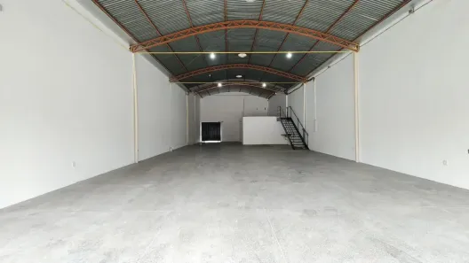 Galpão/Depósito/Armazém para alugar, 270m² no Poção, Cuiabá