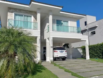 Casa com 4 Quartos para alugar, 329m² no Pires Façanha, Eusébio