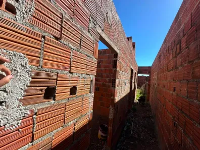Lote/Terreno à venda, 200m² no Senador Carlos Jereissati, Pacatuba