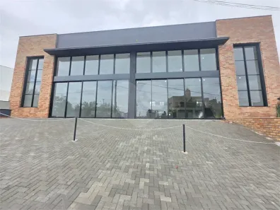 Prédio Comercial para alugar, 730m² no Jardim Santo Antônio, Valinhos