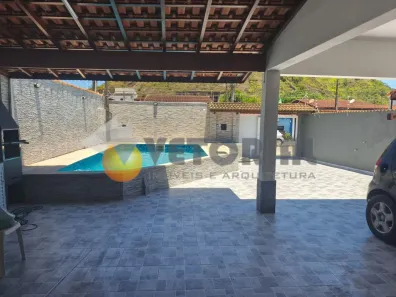 Sobrado com 4 Quartos para alugar, 208m² no Balneário Forest, Caraguatatuba