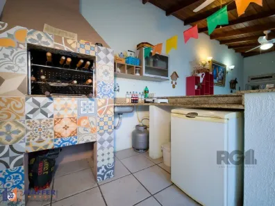 Casa de Condomínio com 3 Quartos à venda, 233m² no Cavalhada, Porto Alegre