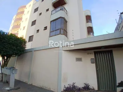Apartamento com 3 Quartos para alugar, 110m² no Saraiva, Uberlândia