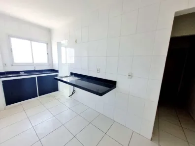Apartamento com 2 Quartos para alugar, 62m² no Guilhermina, Praia Grande