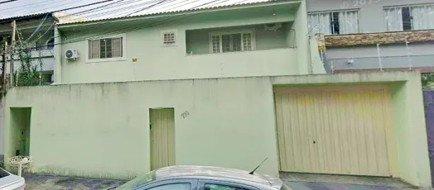 Casa com 4 Quartos à venda, 214m² no Quebec, Londrina
