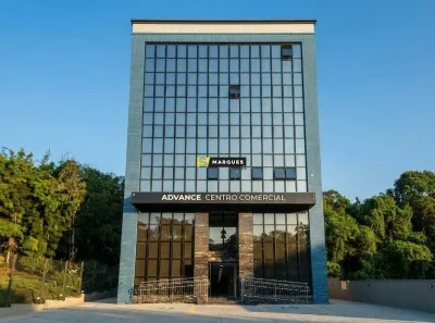 Sala Comercial para alugar, 50m² no Floresta, Joinville