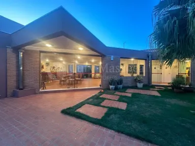 Casa de Condomínio com 4 Quartos à venda, 500m² no Jardim Theodora, Itu