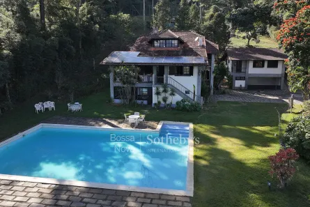 Casa com 7 Quartos à venda, 519m² no Nogueira, Petrópolis