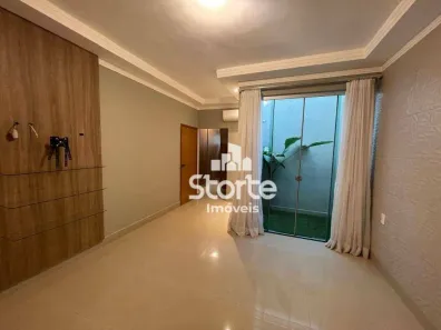 Casa com 3 Quartos à venda, 175m² no Alto Umuarama, Uberlândia