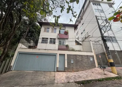 Casa com 5 Quartos à venda, 600m² no São Lucas, Belo Horizonte