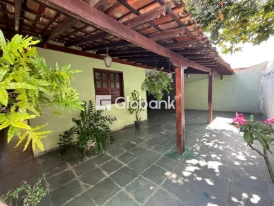 Casa com 3 Quartos à venda, 12m² no Vila Brasília, Montes Claros