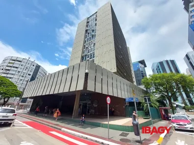 Sala Comercial para alugar, 40m² no Centro, Florianópolis