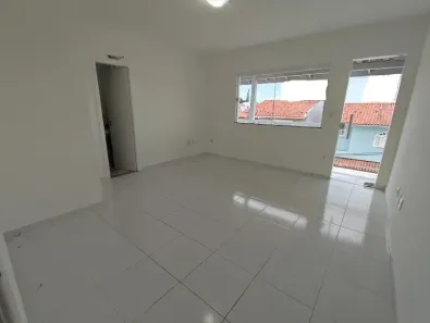 Casa com 2 Quartos para alugar, 140m² no Costa do Sol, Macaé