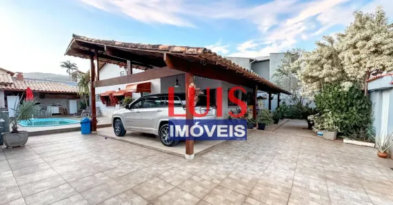 Casa com 4 Quartos à venda, 500m² no Itaipu, Niterói