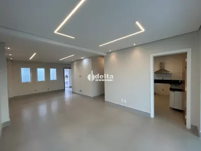 Casa de Condomínio com 4 Quartos para alugar, 279m² no Gávea, Uberlândia