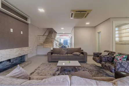 Casa com 4 Quartos à venda, 379m² no Chácara das Pedras, Porto Alegre