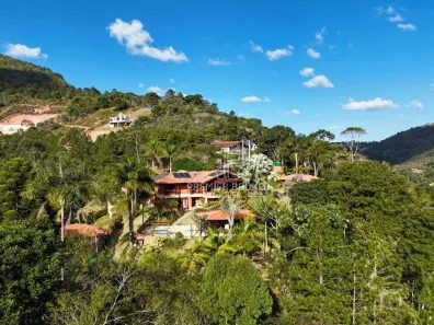 Casa de Condomínio com 7 Quartos à venda, 395m² no Albuquerque, Teresópolis