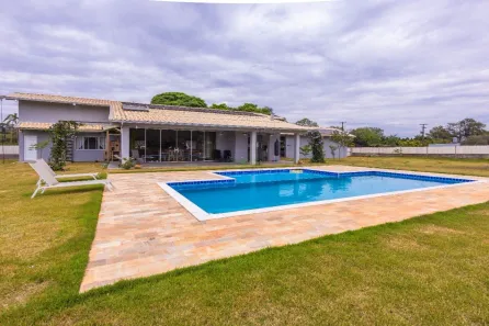 Fazenda/Sítio com 4 Quartos à venda, 313m² no Recanto dos Pinheiros, Cambé