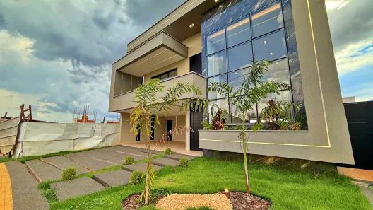 Casa com 4 Quartos à venda, 295m² no Jardins Capri, Senador Canedo