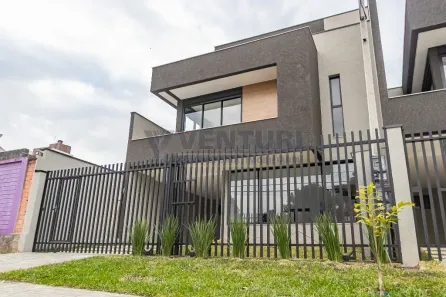 Sobrado com 3 Quartos à venda, 198m² no Centro, São José dos Pinhais