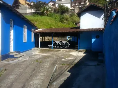 Casa com 5 Quartos à venda, 240m² no Castelanea, Petrópolis