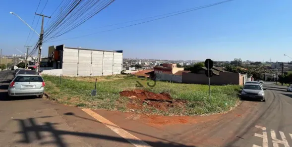 Lote/Terreno à venda, 729m² no Indústrias Leves, Londrina