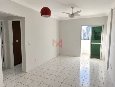 Apartamento com 2 Quartos para alugar, 70m² no Itapuã, Vila Velha
