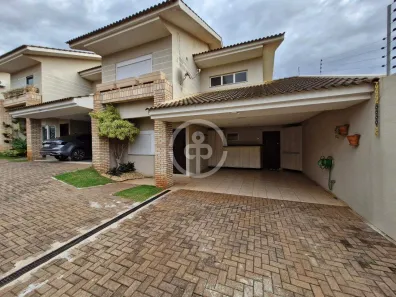 Sobrado com 2 Quartos para alugar, 136m² no Country, Cascavel