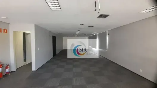 Sala Comercial para alugar, 251m² no Vila Olímpia, São Paulo