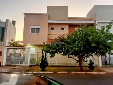Sobrado com 2 Quartos à venda, 76m² no Igara, Canoas