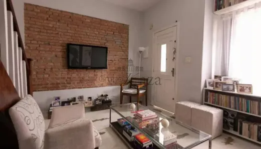 Casa com 3 Quartos à venda, 200m² no Vila Olímpia, São Paulo