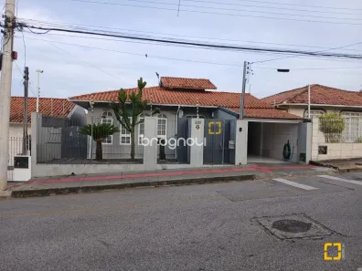 Casa com 4 Quartos à venda, 192m² no Ipiranga, São José