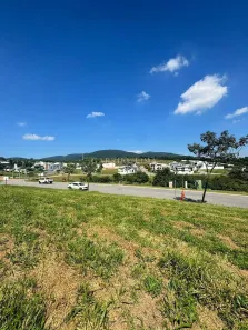 Lote/Terreno à venda, 384m² no Loteamento Brisas do Lago, Jundiaí