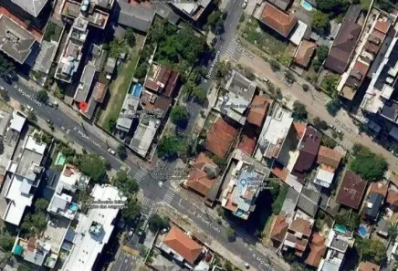 Lote/Terreno à venda, 957m² no Menino Deus, Porto Alegre
