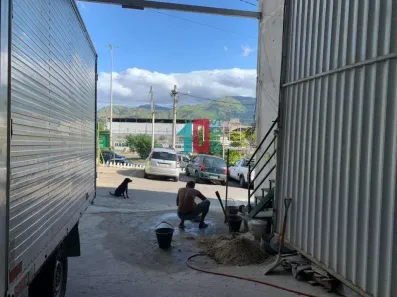 Galpão/Depósito/Armazém para alugar, 600m² no Realengo, Rio de Janeiro