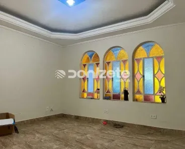 Casa com 2 Quartos à venda, 136m² no Vila Scarpelli, Santo André