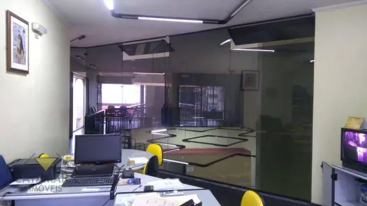 Prédio Comercial à venda, 600m² no Centro, Arujá