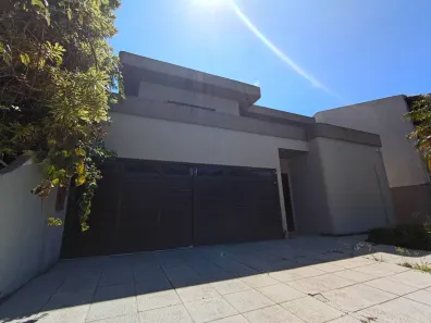Casa com 7 Quartos à venda, 360m² no Itacorubi, Florianópolis