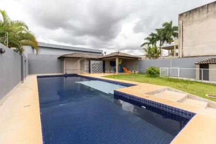 Casa com 4 Quartos para alugar, 800m² no Setor Habitacional Vicente Pires - Trecho 3, Brasília