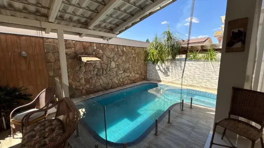 Casa de Condomínio com 3 Quartos à venda, 390m² no Loteamento Portal do Sol II, Goiânia