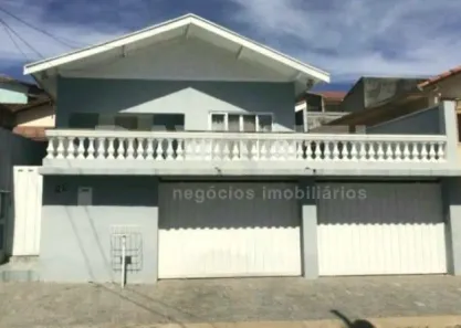 Sobrado com 2 Quartos à venda, 170m² no Santa Claudina, Vinhedo