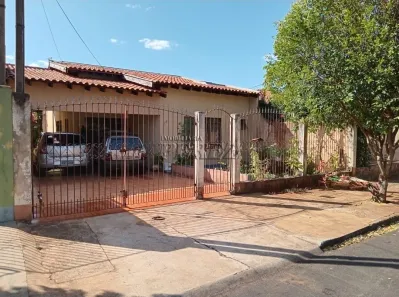 Casa com 4 Quartos à venda, 150m² no Alto da Boa Vista, Londrina