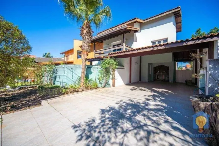 Casa de Condomínio com 3 Quartos à venda, 370m² no São Paulo II, Cotia