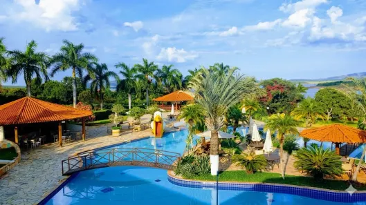 Imóvel Comercial com 10 Quartos à venda, 140000m² no Condomínio Brisas do Lago, Capitólio