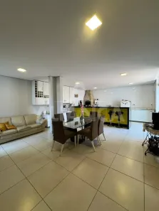 Casa com 5 Quartos à venda, 320m² no Jardim Europa, Uberlândia