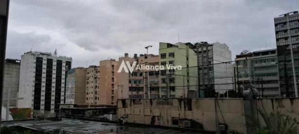 Kitnet com 1 Quarto à venda, 35m² no Copacabana, Rio de Janeiro