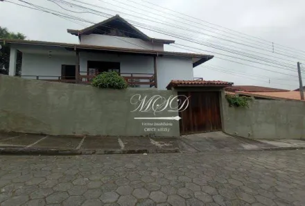 Sobrado com 2 Quartos à venda, 200m² no Cidade Jardim, Jacareí